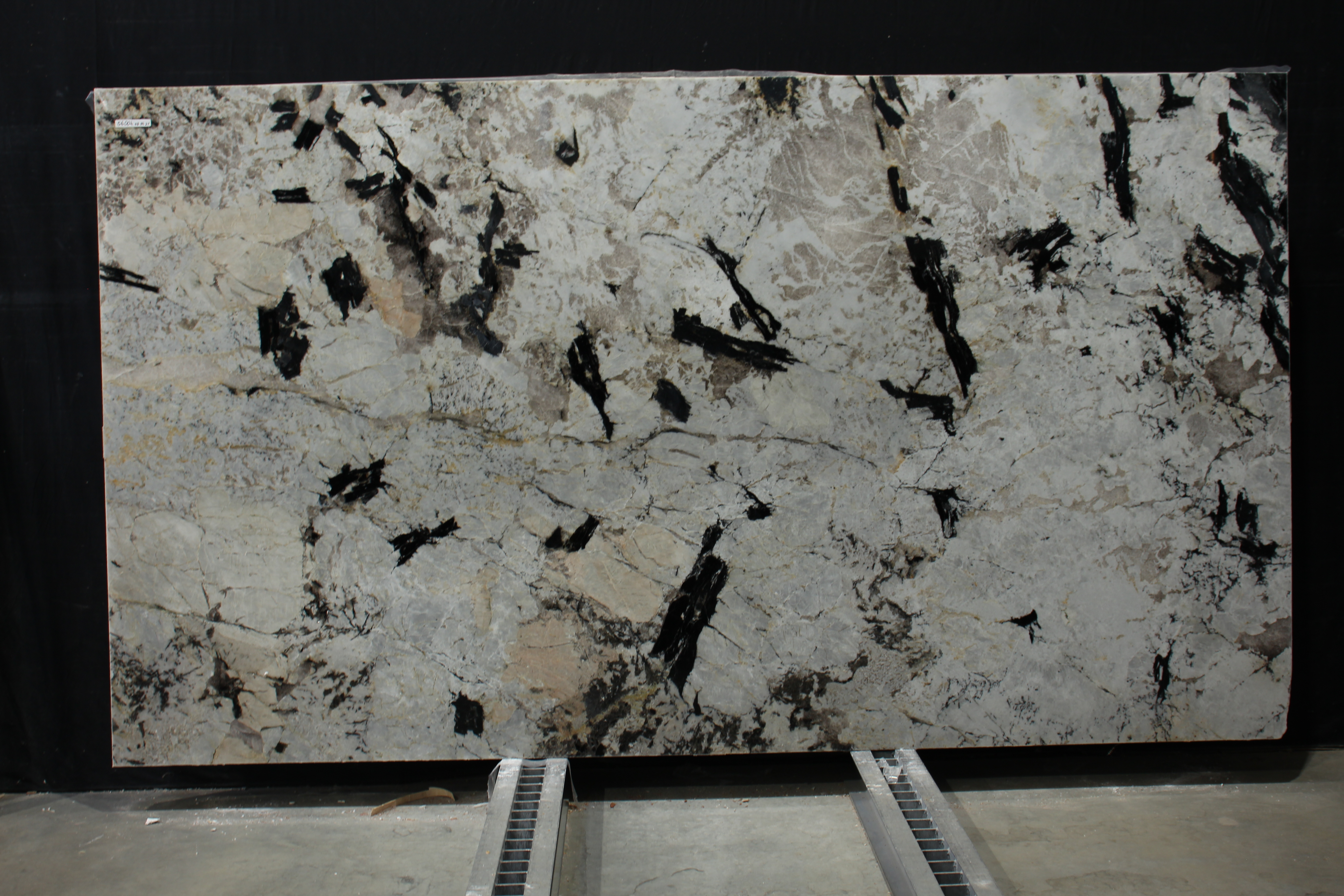 P0020008000101_35_220325_56004