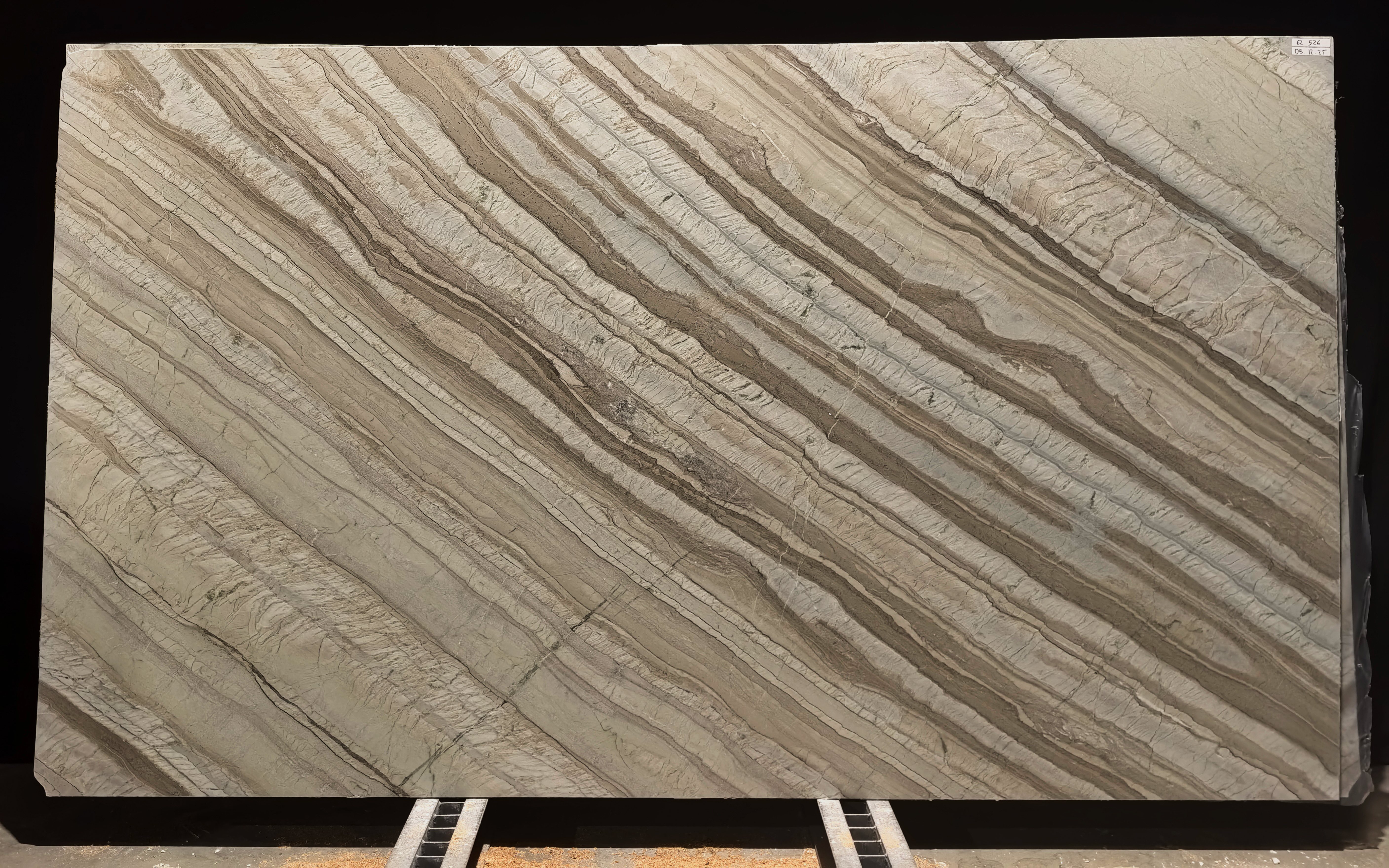 Corteccia/020/Anticato (62526 (3 380 х 1 950))