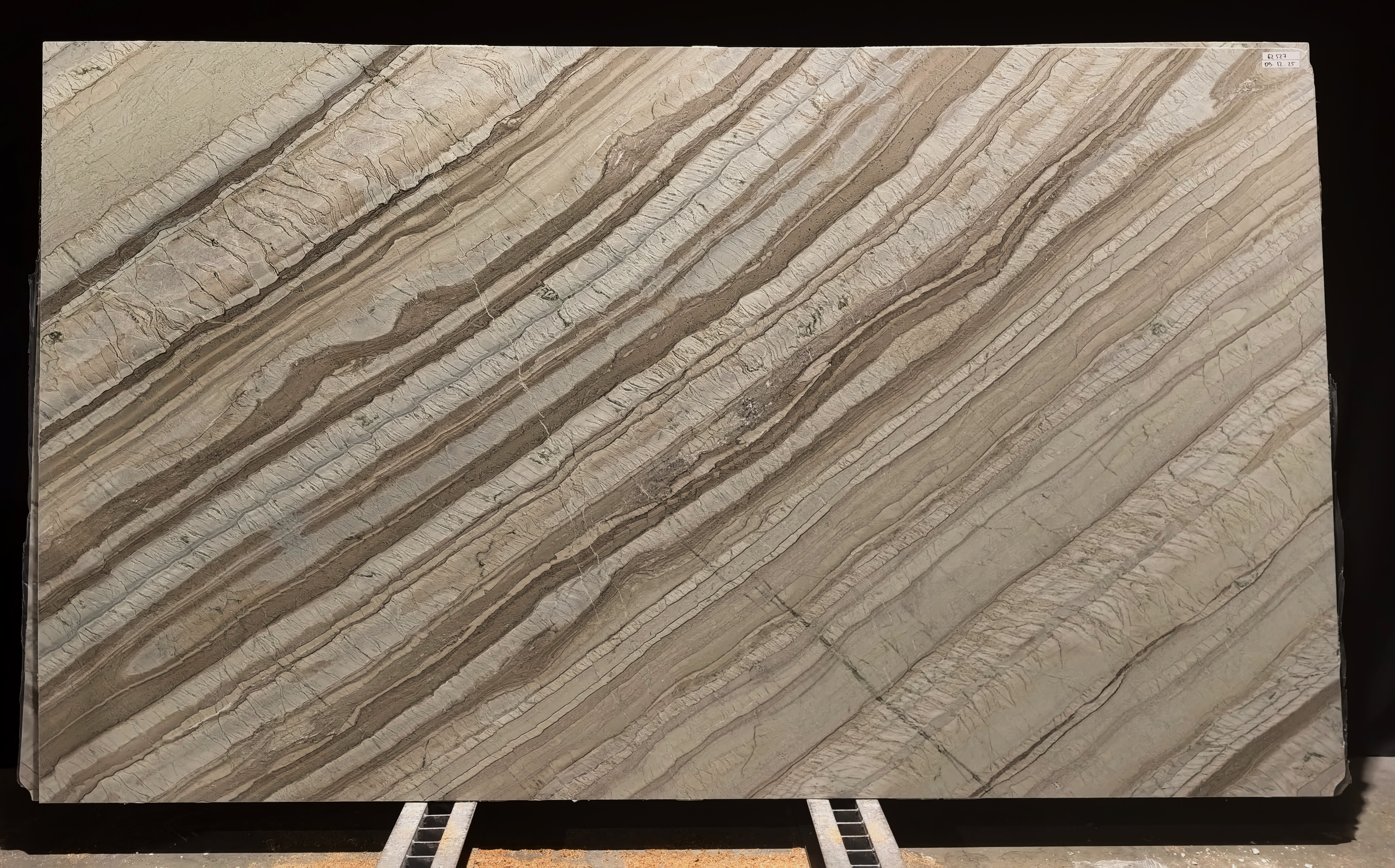 Corteccia/020/Anticato (62527 (3 380 х 1 950))