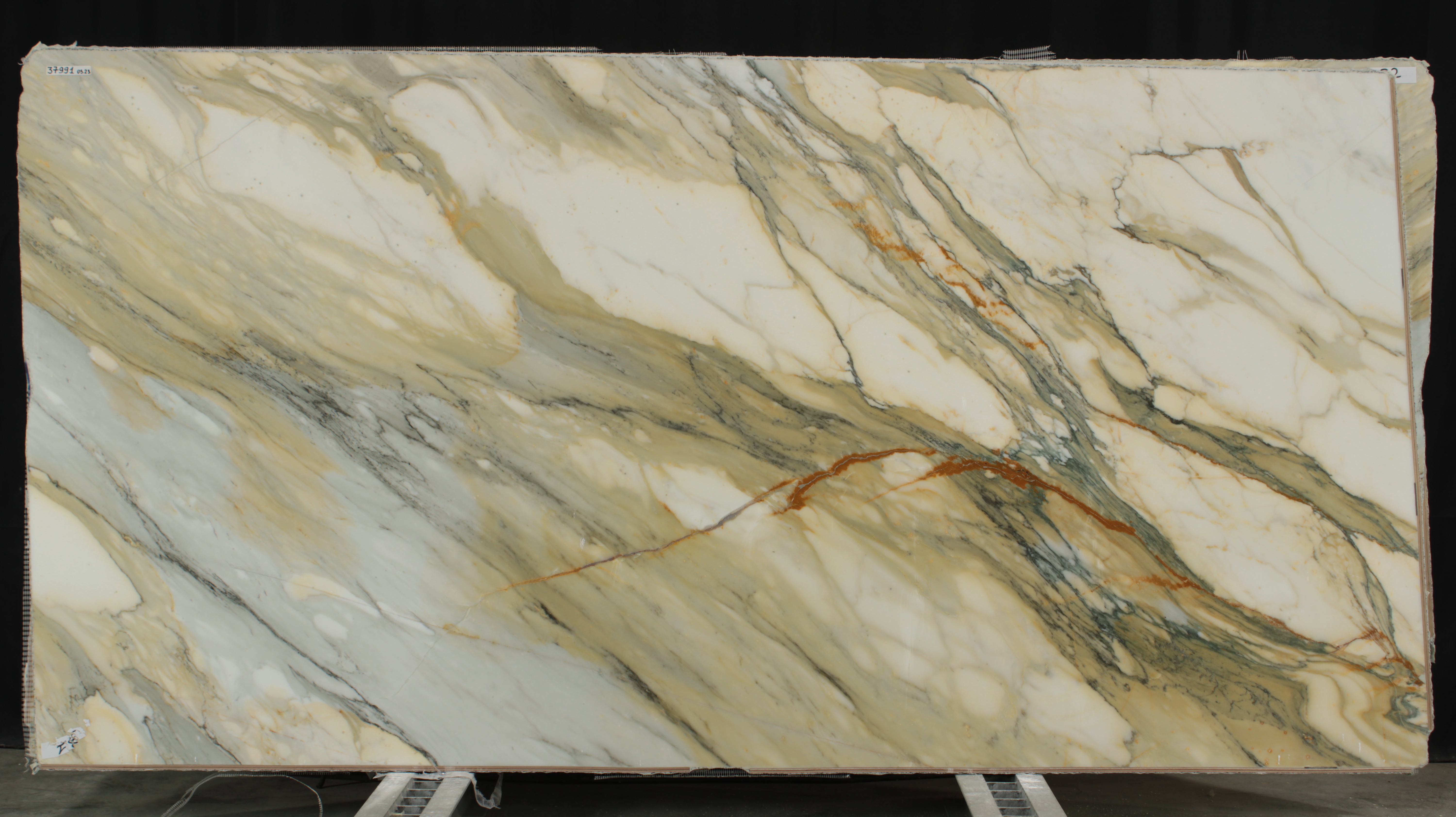 000000000000001_28_260523_37991