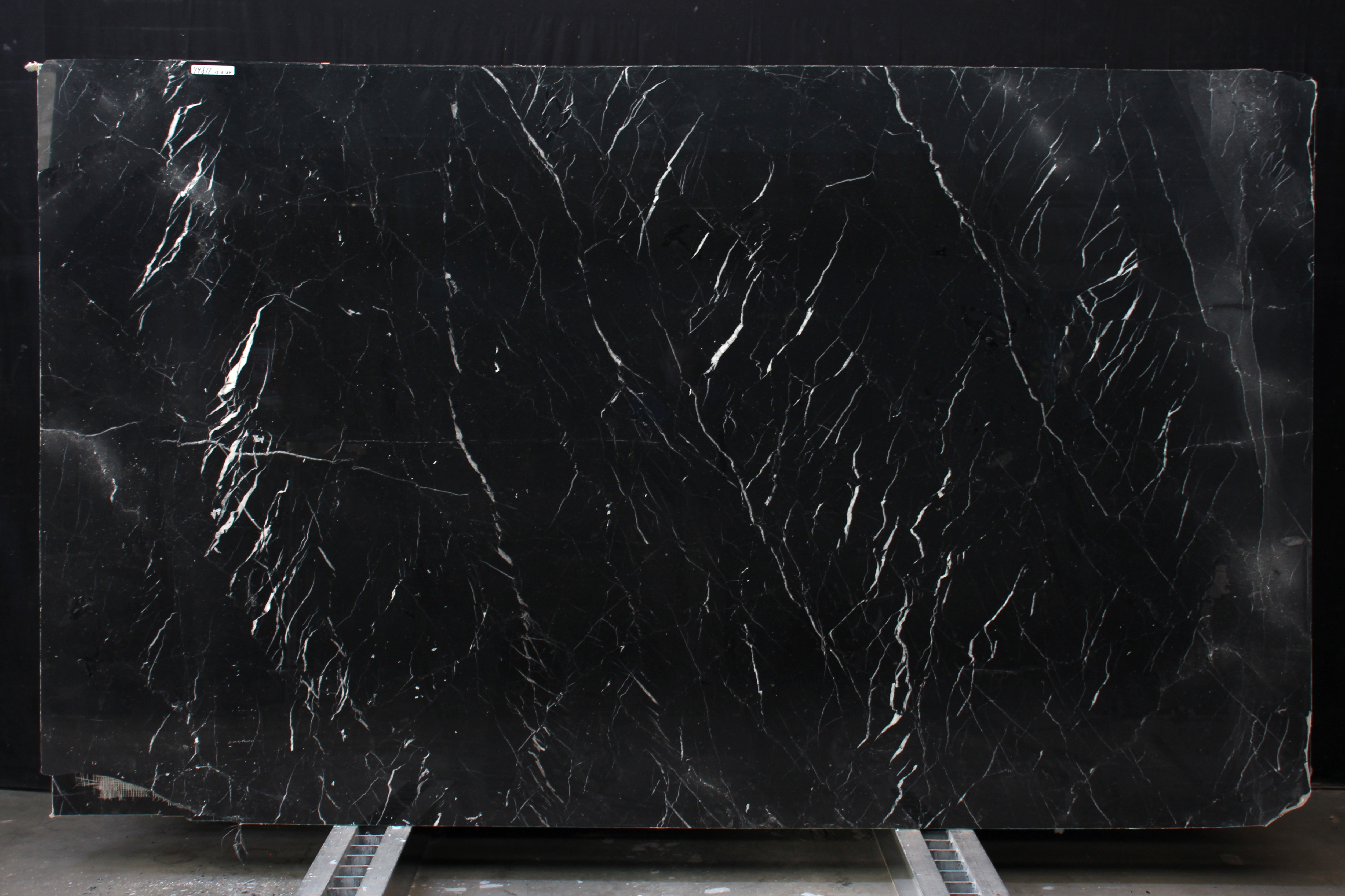 Nero Marquina/020/Полированная (44811 (2 800 х 1 750))