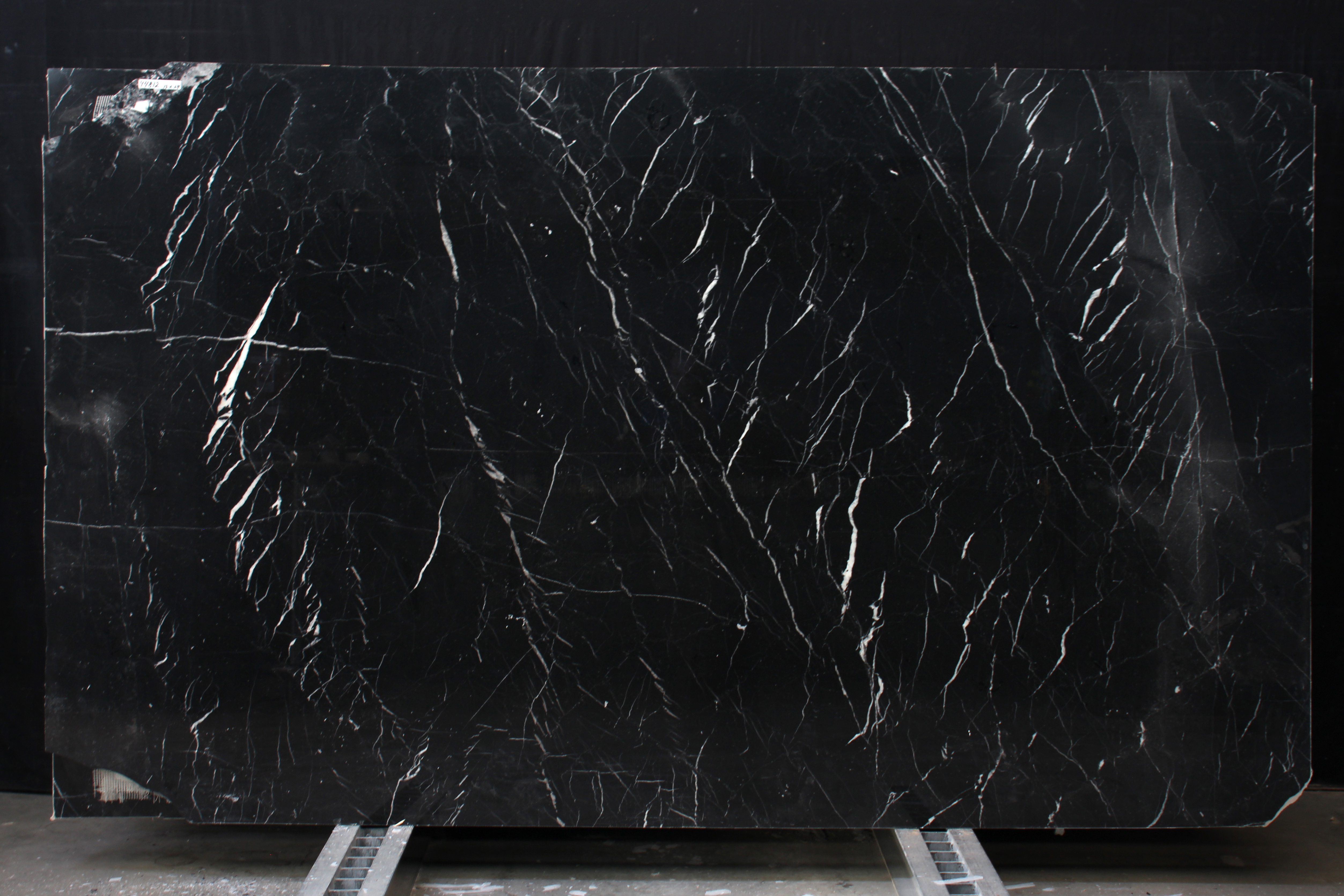 Nero Marquina/020/Полированная (44812 (2 800 х 1 750))