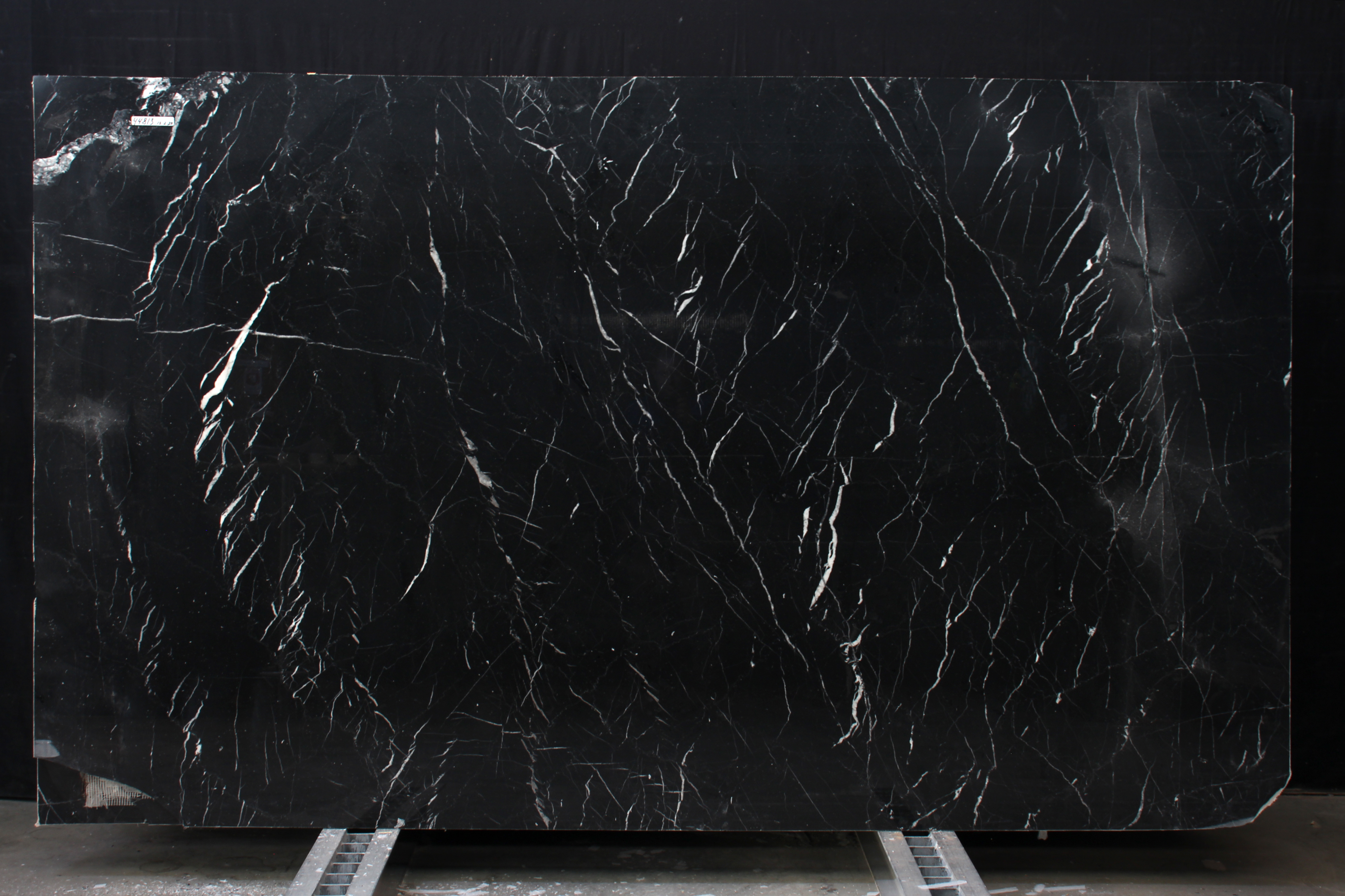 Nero Marquina/020/Полированная (44813 (2 800 х 1 750))