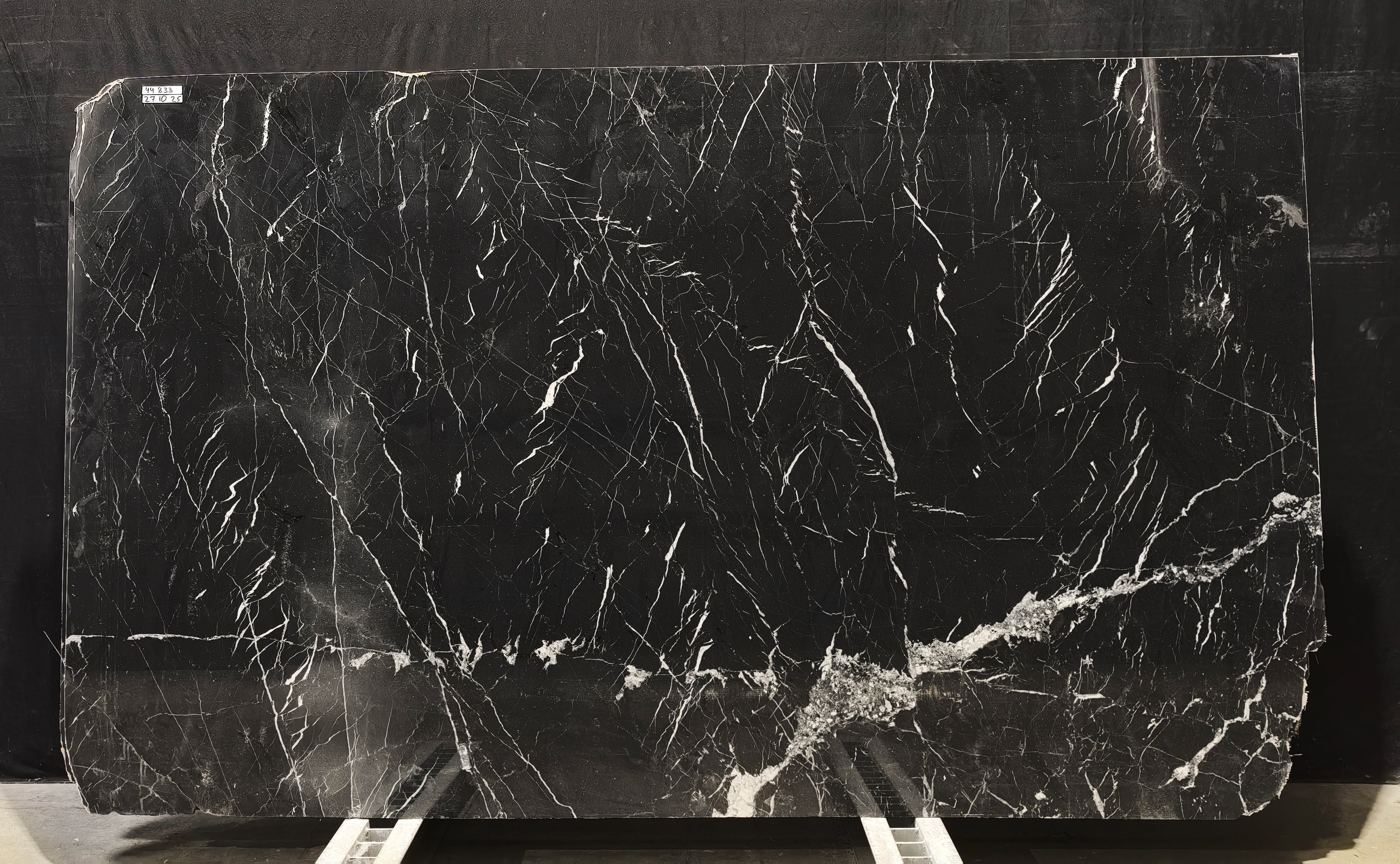 Nero Marquina/020/Полированная (44833 (2 800 х 1 750))