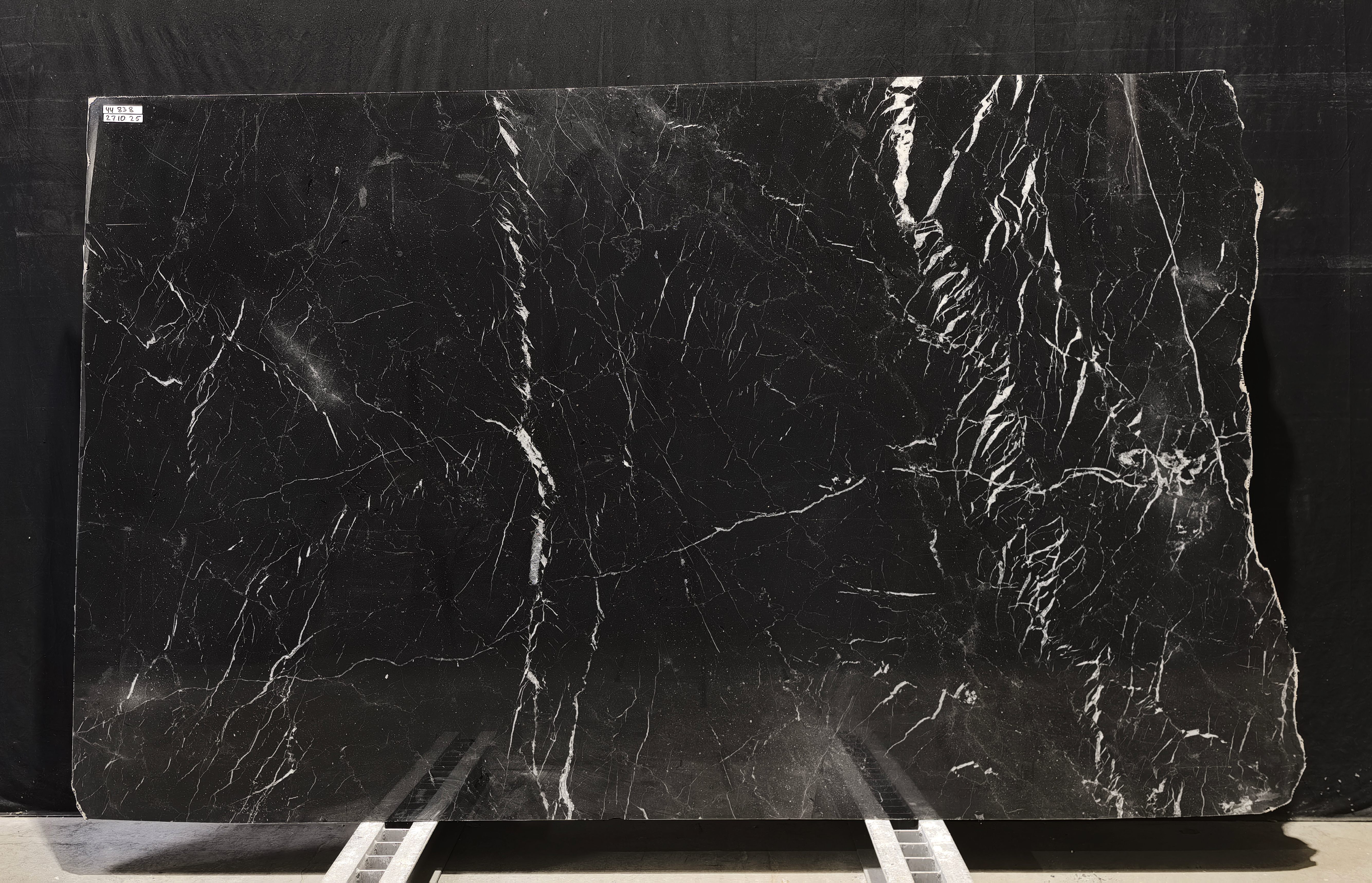 Nero Marquina/020/Полированная (44838 (2 800 х 1 750))