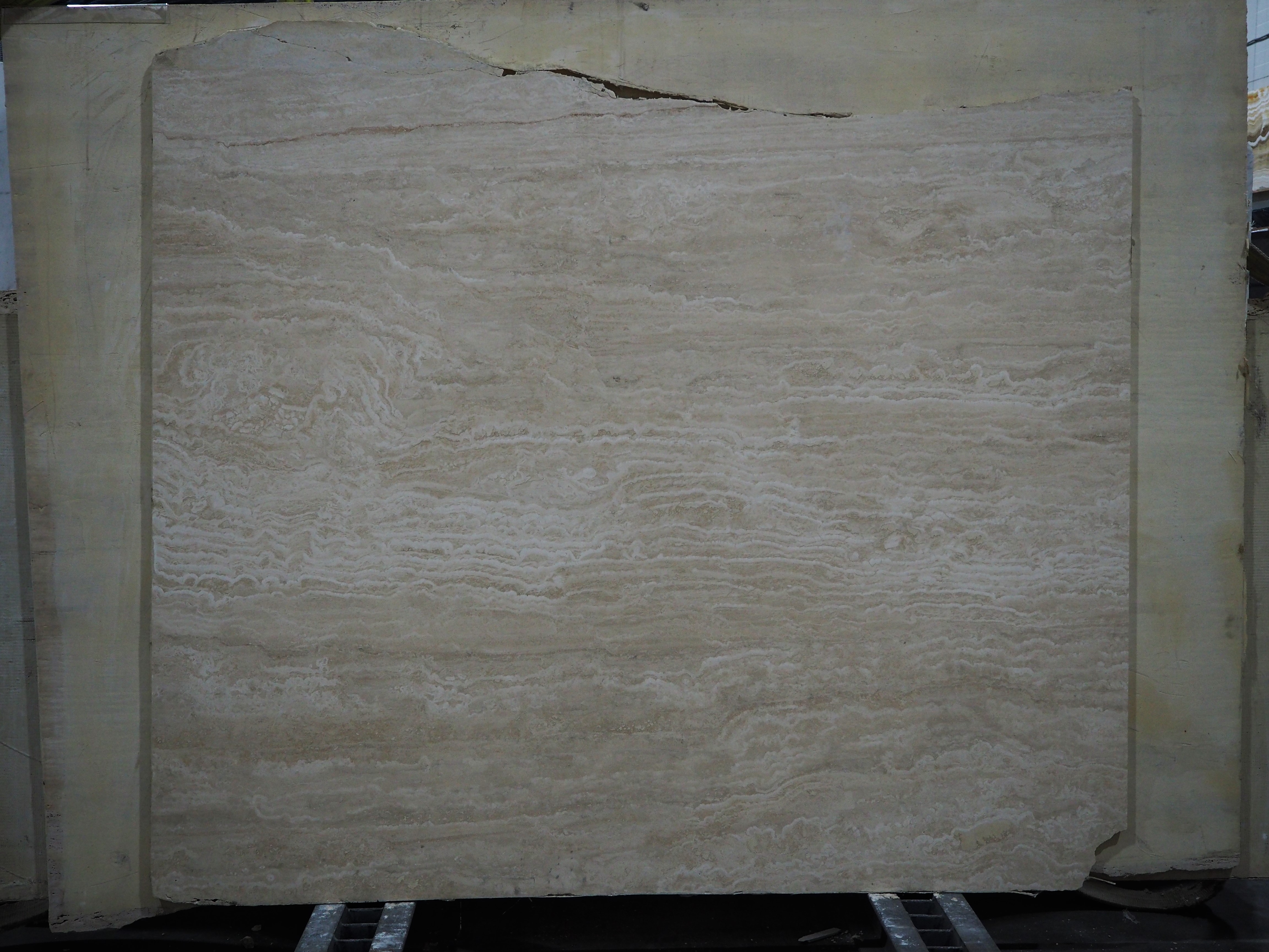 Travertine Classico Заполненный/020/Шлифованная (2096 (1 860 х 1 490))