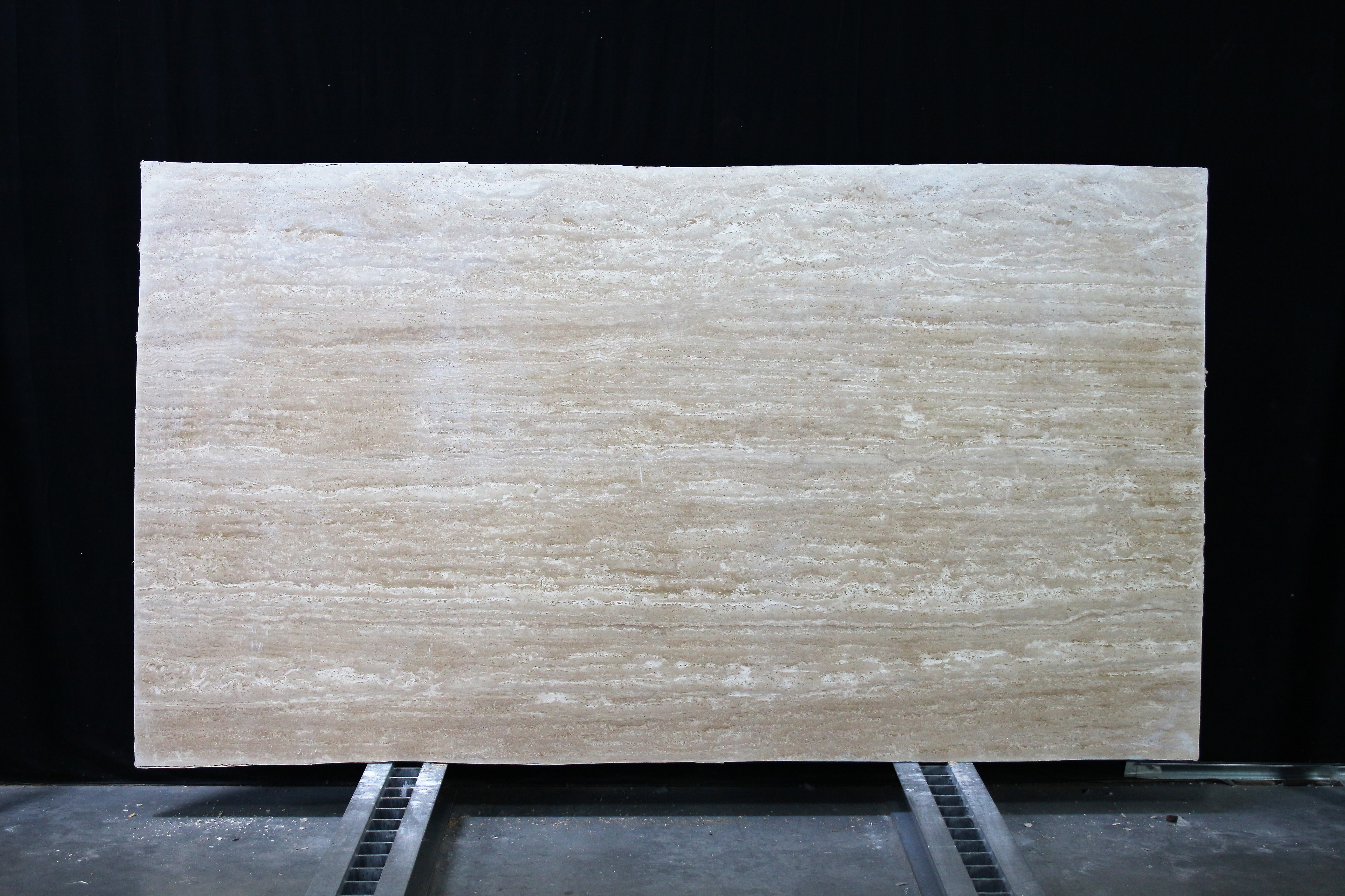 Travertine Classico Заполненный/020/Шлифованная (7905 (2 420 х 1 360))