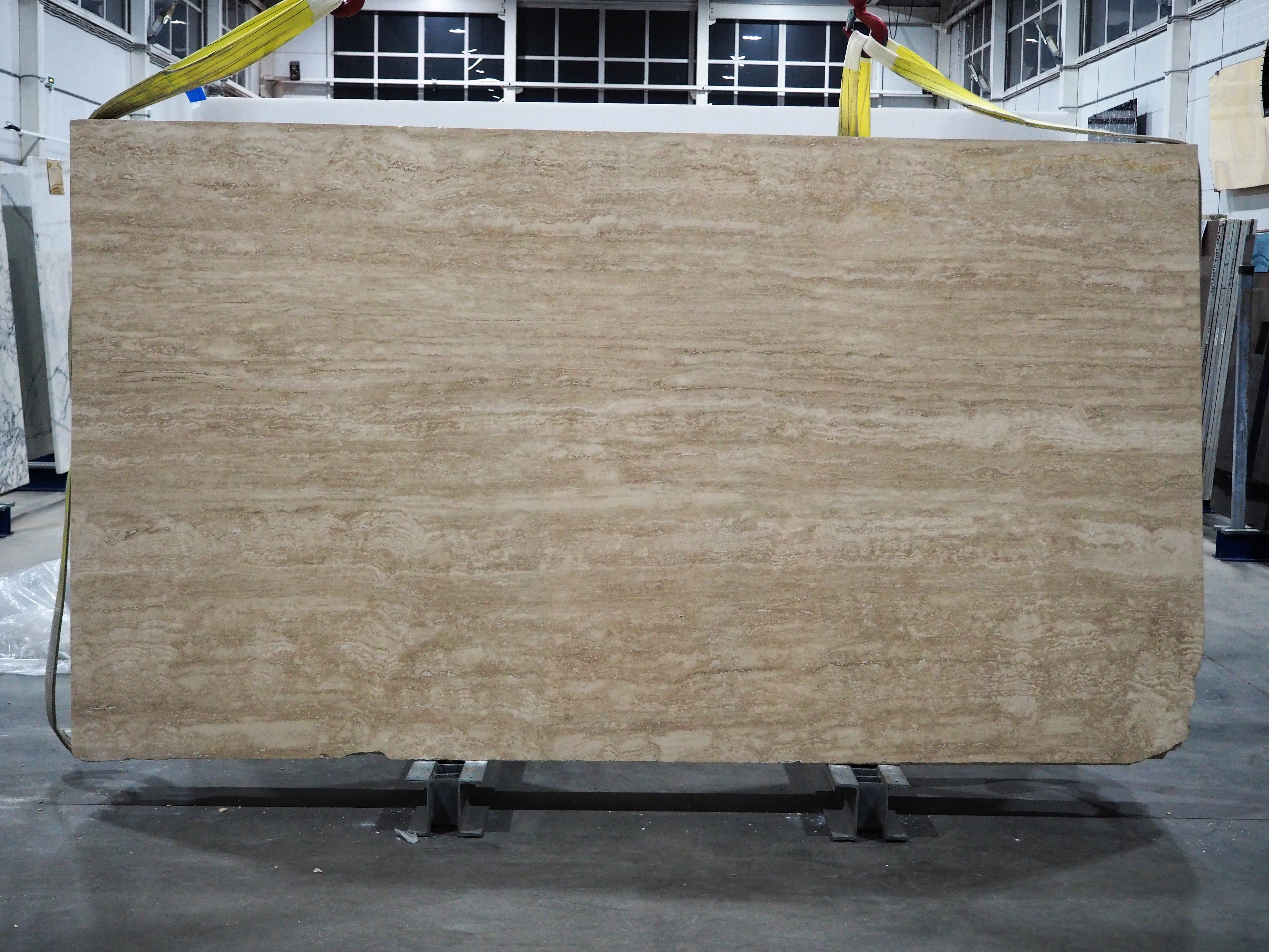 Travertine Classico Заполненный/020/Шлифованная (3669 (2 800 х 1 600))