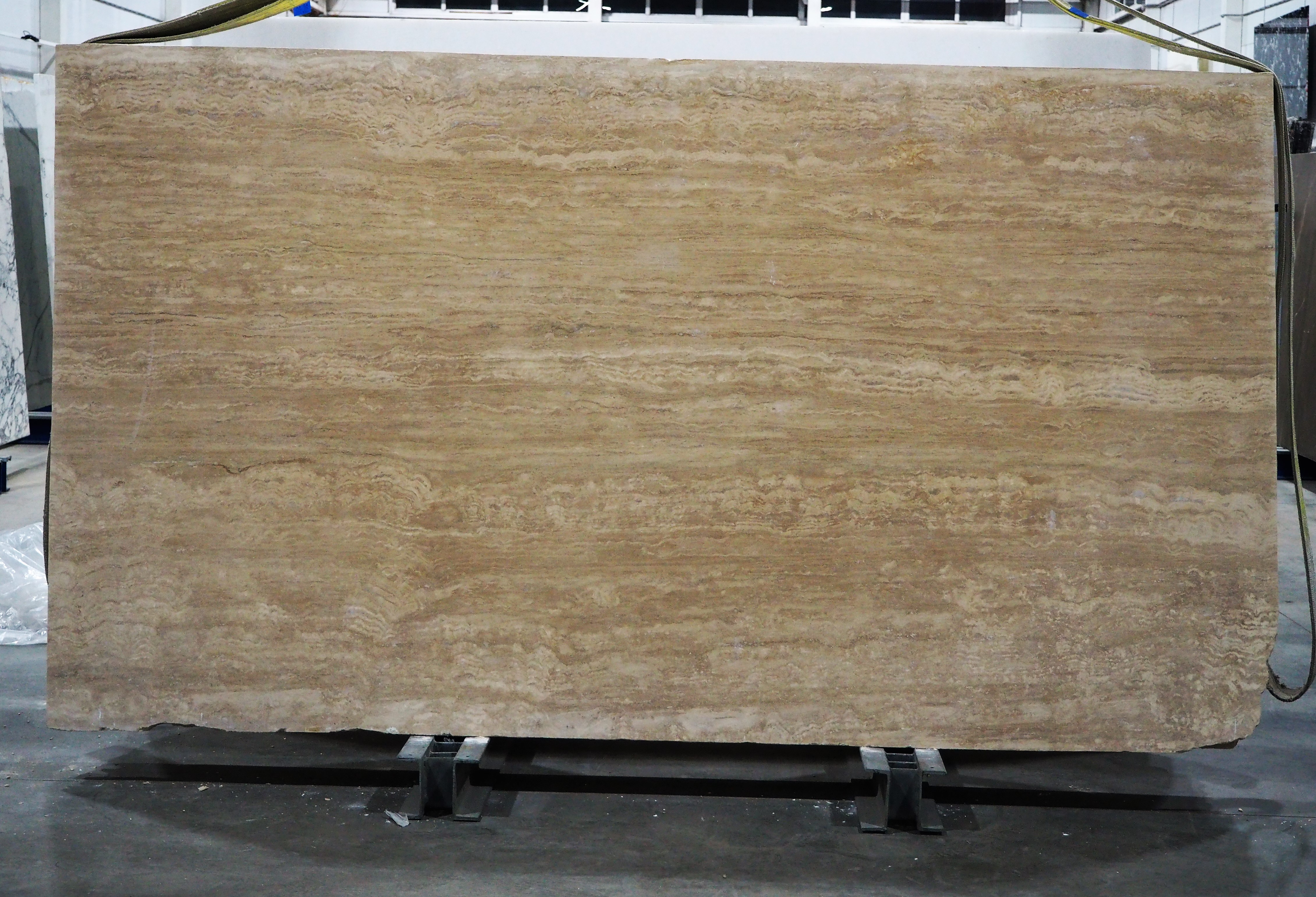 Travertine Classico Заполненный/020/Шлифованная (3715 (2 800 х 1 600))