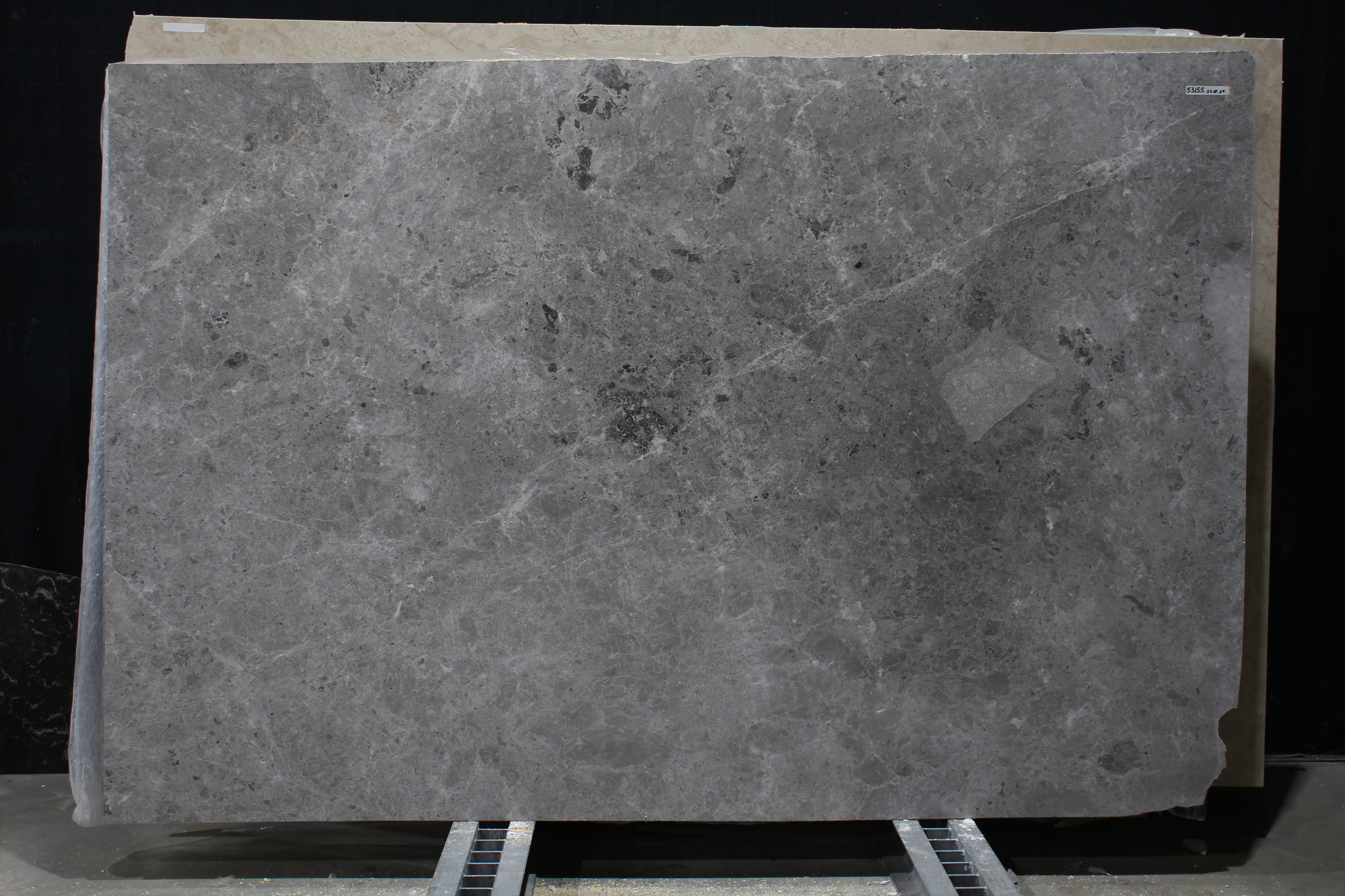 Tundra Grey/020/Полированная (53155 (2 530 х 1 670))