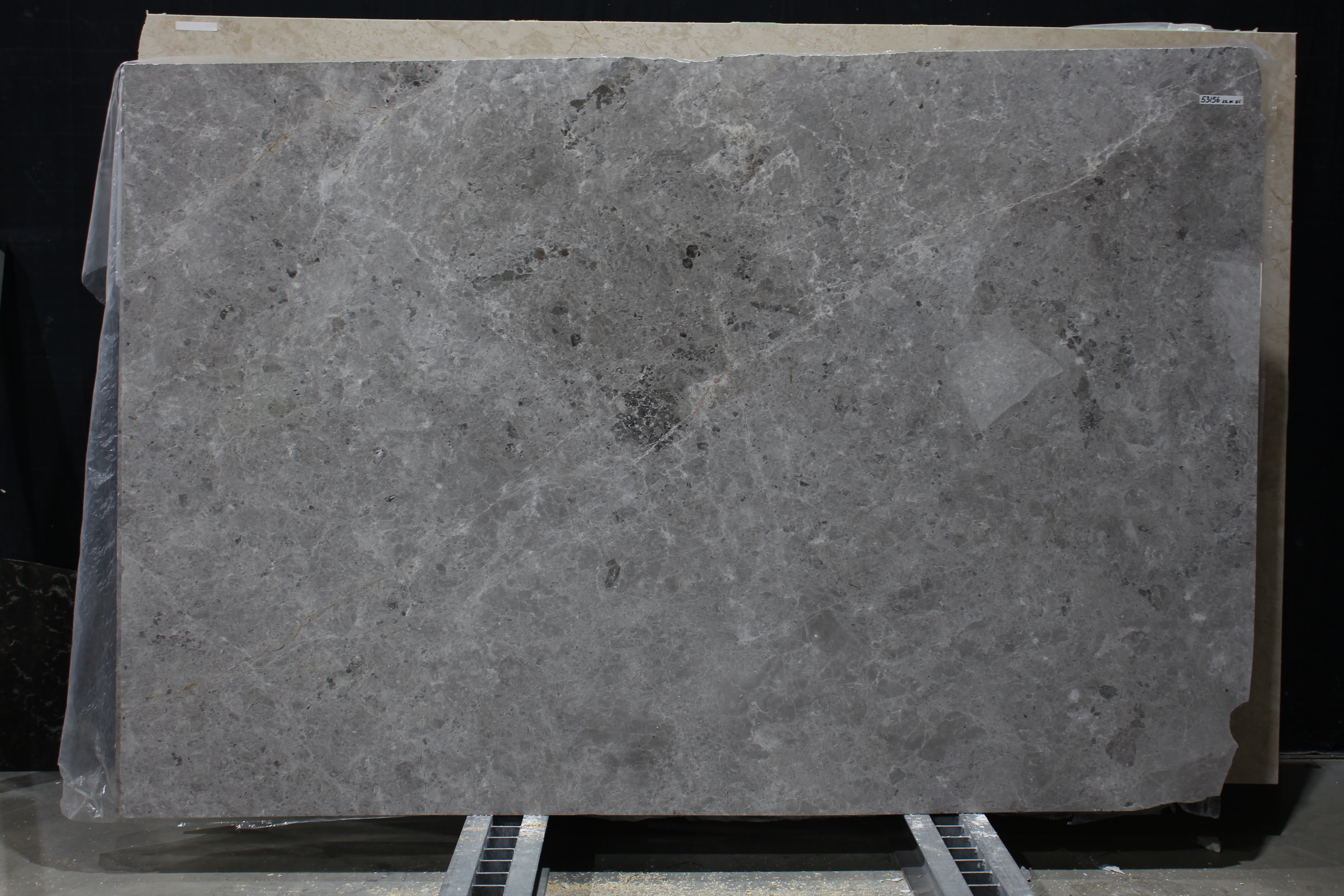 Tundra Grey/020/Полированная (53156 (2 530 х 1 670))
