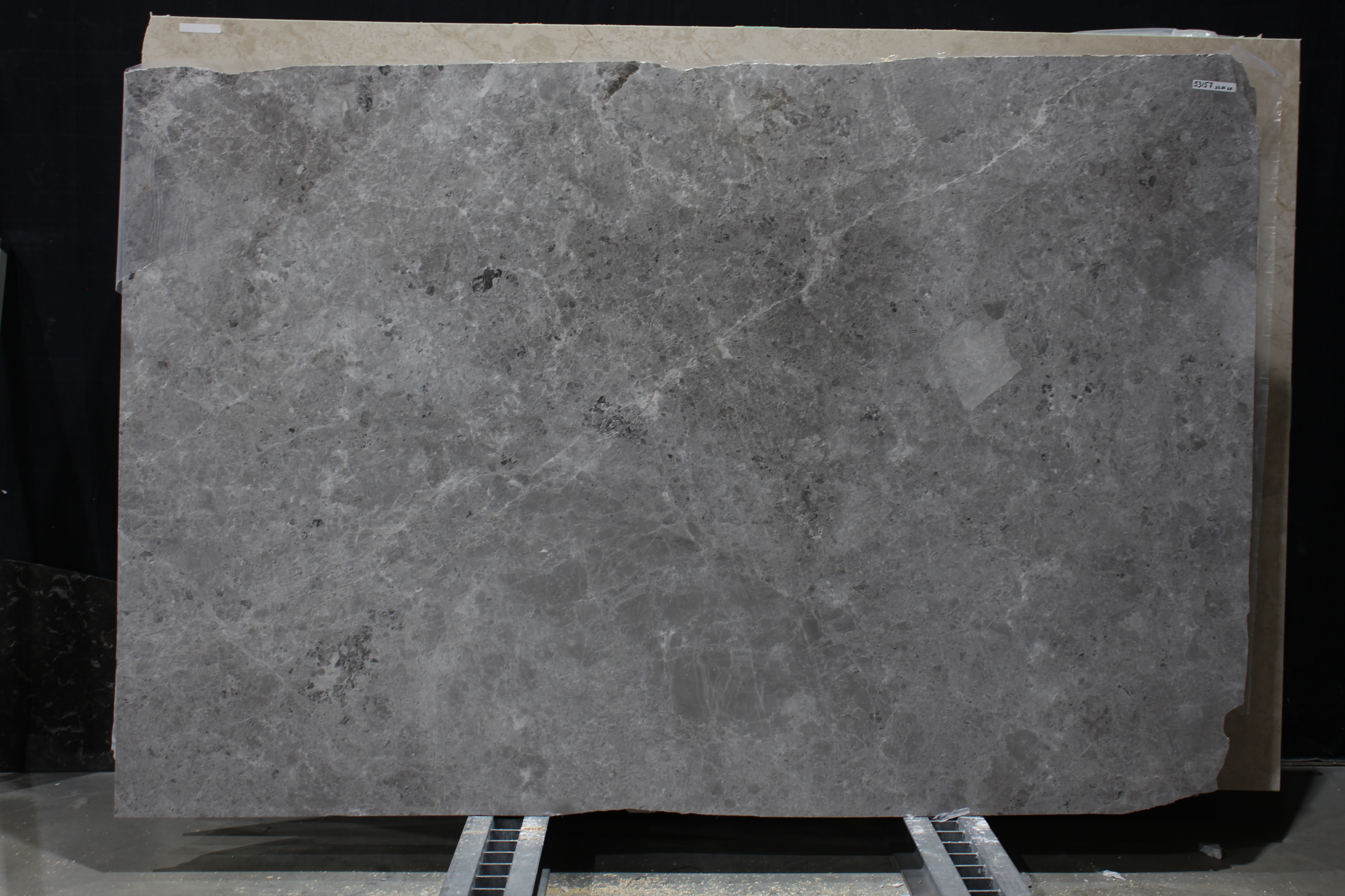 Tundra Grey/020/Полированная (53157 (2 530 х 1 670))