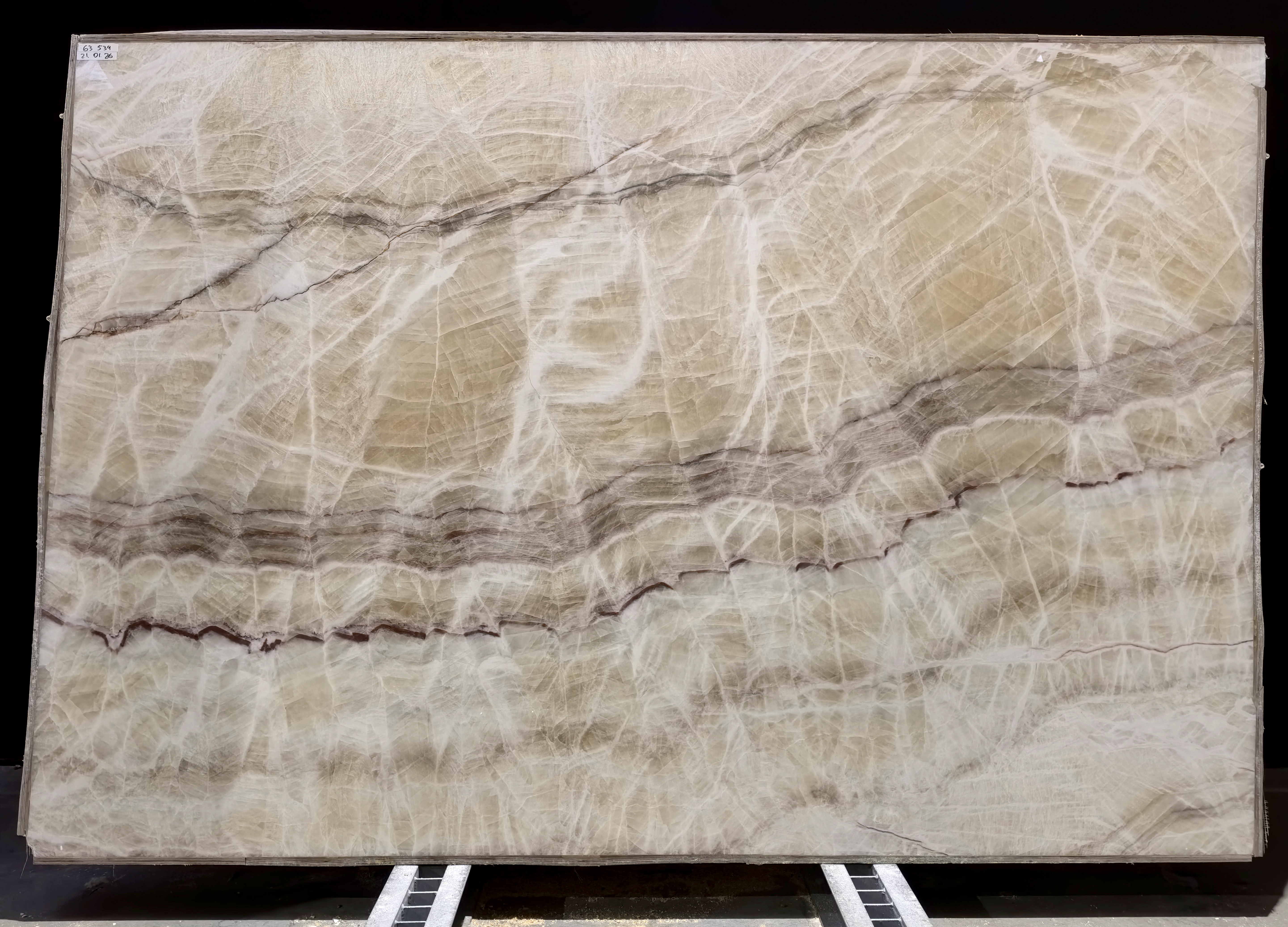 Onyx Beige/020/Полированная (63534 (2 970 х 2 030))