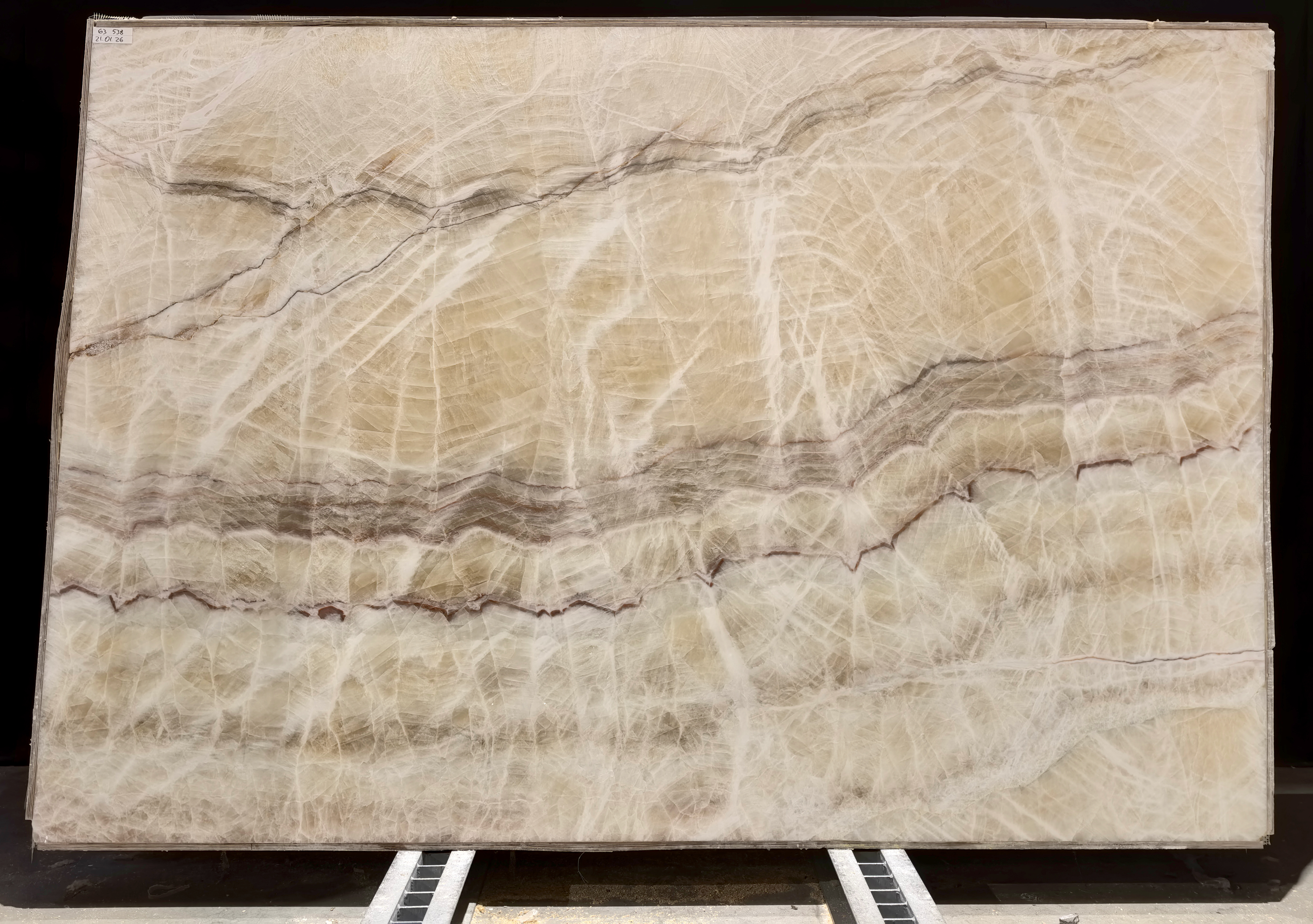 Onyx Beige/020/Полированная (63538 (2 970 х 2 030))