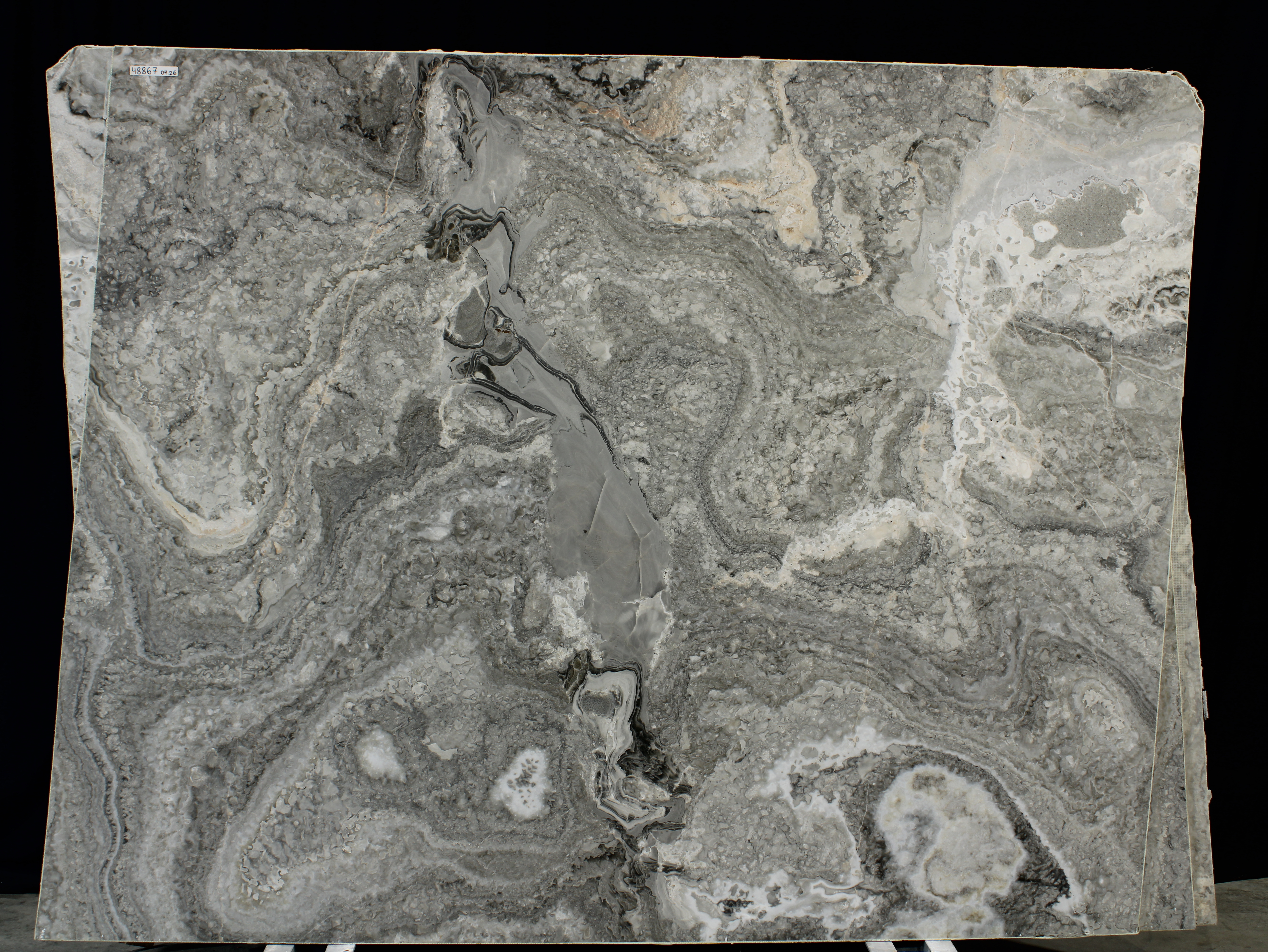 Onyx Silver/020/Полированная (48867 (2 300 х 1 830))